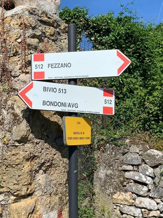 Un Passo Avanti - One Step Closer Apartment Fezzano